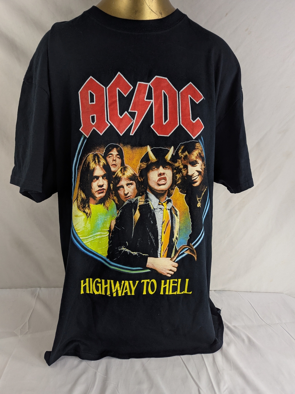 AC/DC NWOT Men's Highway To Hell Black Tee Bold Color Graphics XL